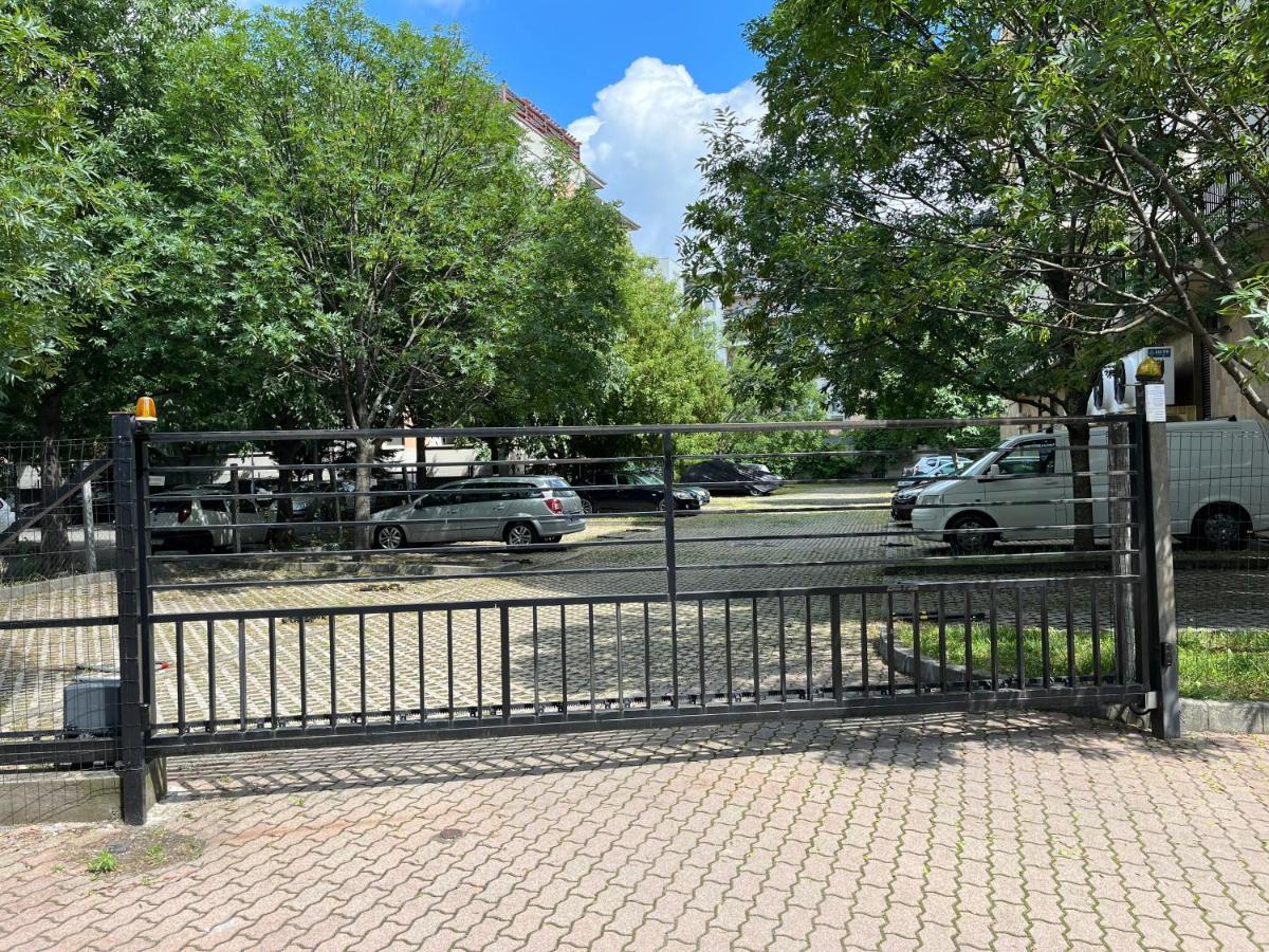 Lovely Home - Free Parking บูดาเปสต์ ภายนอก รูปภาพ